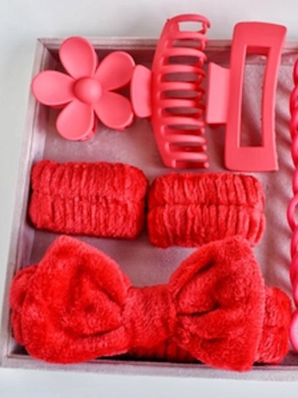 RED Fleece Face Wash Headband Wristband And Matte Hair Claw Clips Elastic‎